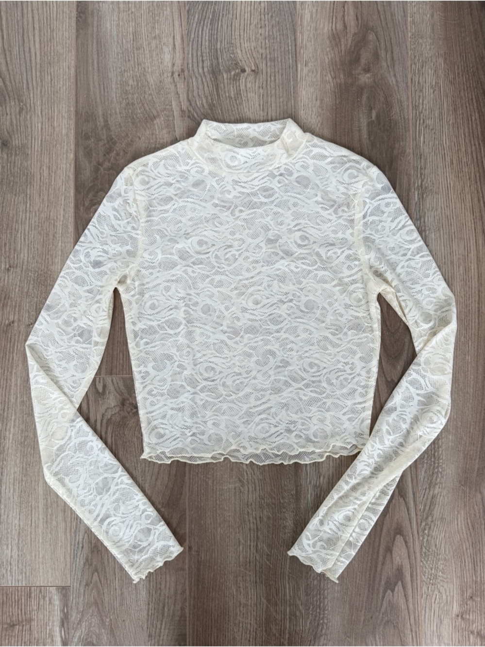 Forever 21 Cream Lace Long-Sleeve Mock Neck Crop Top